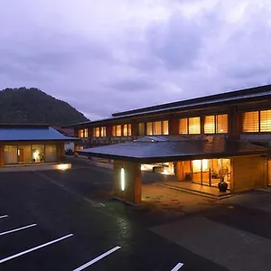 支笏湖留翠山亭酒店 4* 千岁