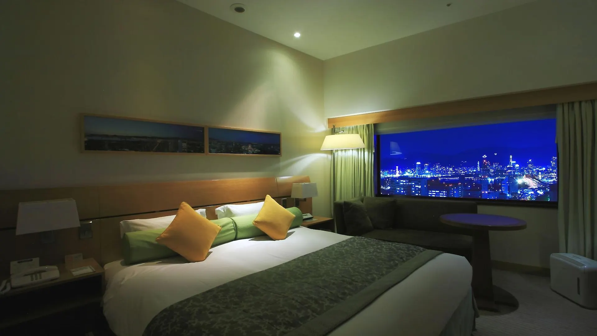 Kobe Portopia Hotel