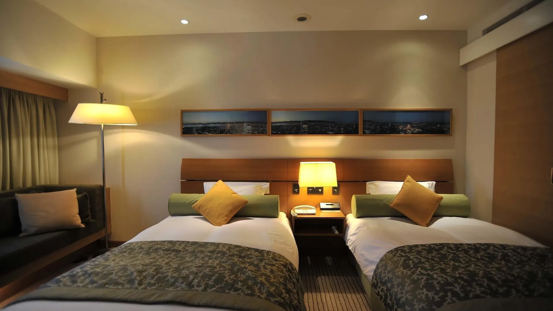 Kobe Portopia Hotel