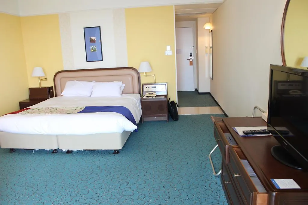 Kobe Portopia Hotel